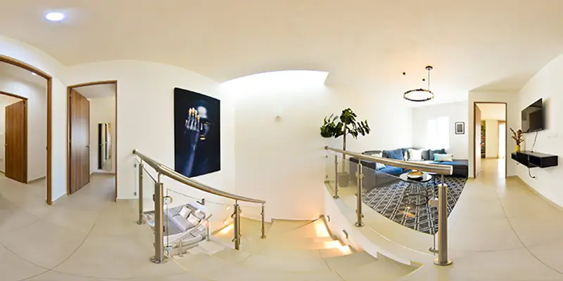 Planta Baja Casa Castello: Cocina integral en granito y estancia conectada al jardín de 40m²